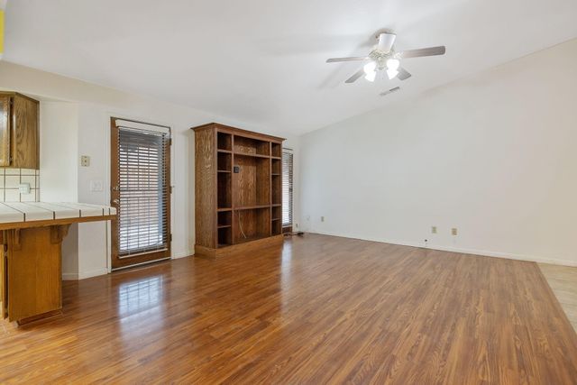 1279 Lincoln Street, Tulare, CA 93274