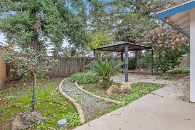 1279 Lincoln Street, Tulare, CA 93274