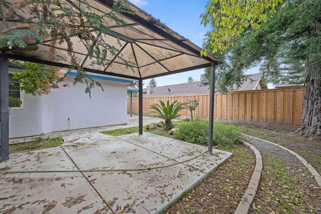 1279 Lincoln Street, Tulare, CA 93274