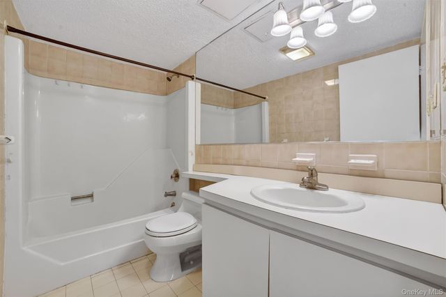 66 Crisfield 1X, Yonkers, NY 10710