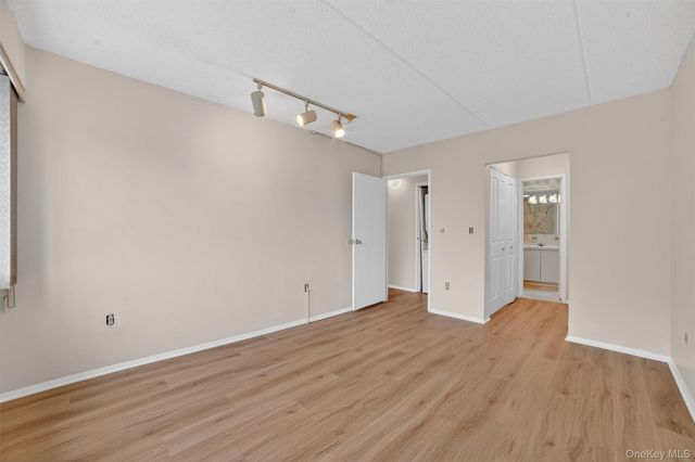 66 Crisfield 1X, Yonkers, NY 10710