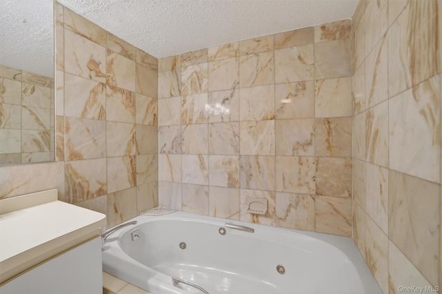 66 Crisfield 1X, Yonkers, NY 10710