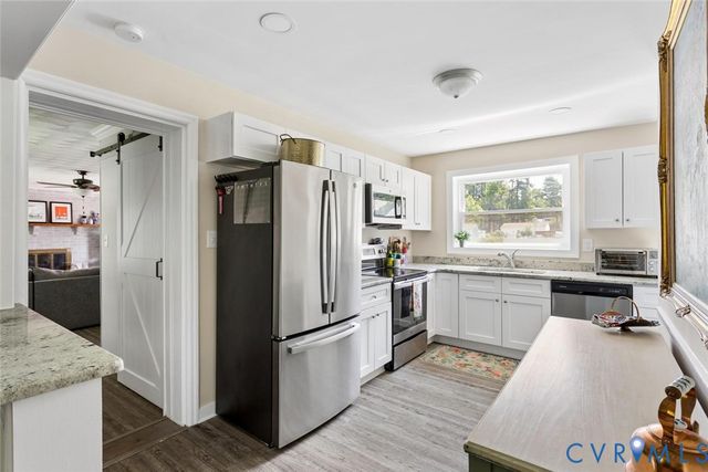 565 Rochelle Rd, Richmond, VA 23238