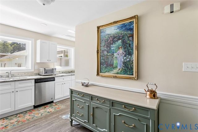 565 Rochelle Rd, Richmond, VA 23238