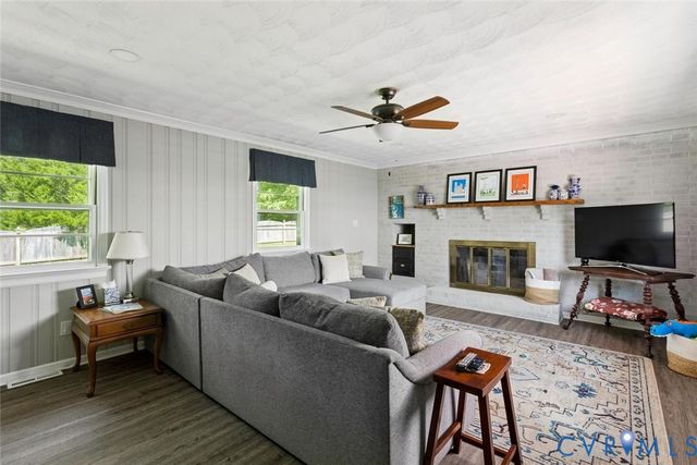 565 Rochelle Rd, Richmond, VA 23238
