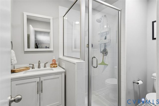 565 Rochelle Rd, Richmond, VA 23238