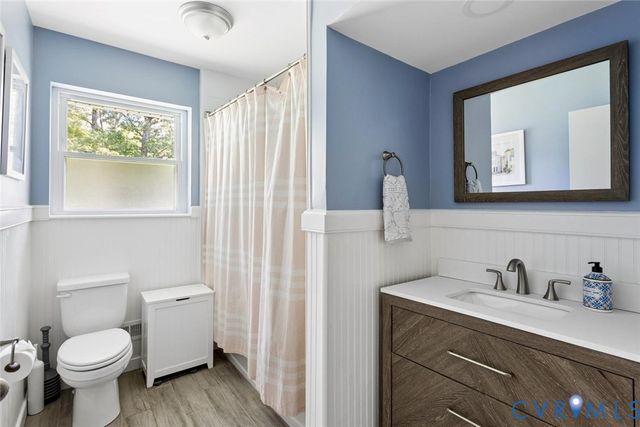 565 Rochelle Rd, Richmond, VA 23238