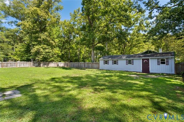 565 Rochelle Rd, Richmond, VA 23238