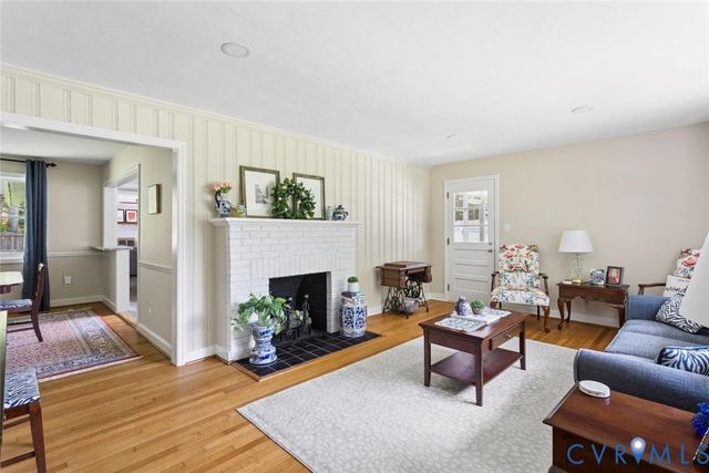 565 Rochelle Rd, Richmond, VA 23238