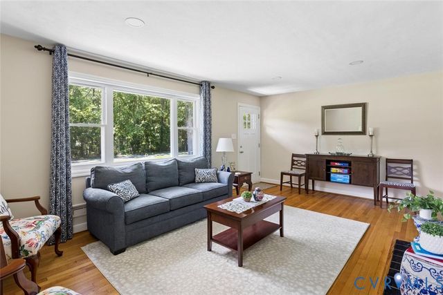 565 Rochelle Rd, Richmond, VA 23238