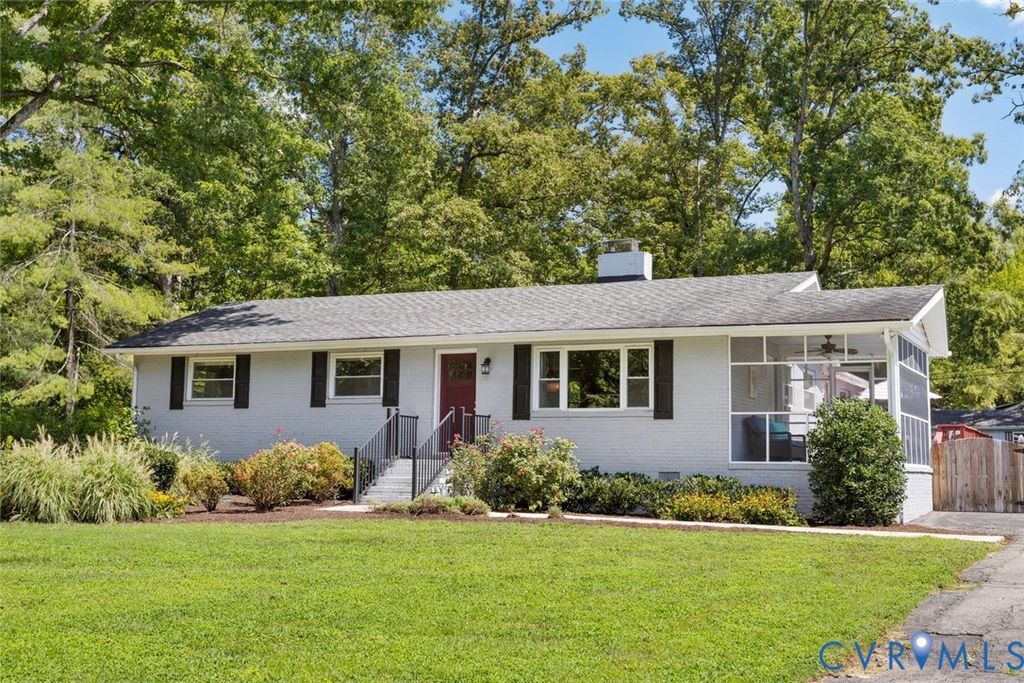 565 Rochelle Rd, Richmond, VA 23238