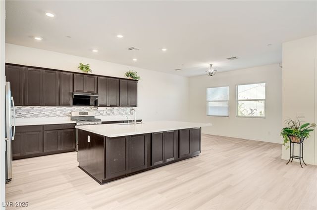 342 Lady Bird Avenue, Henderson, NV 89011