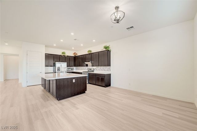 342 Lady Bird Avenue, Henderson, NV 89011