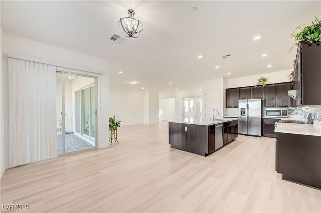 342 Lady Bird Avenue, Henderson, NV 89011