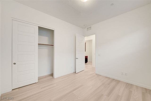 342 Lady Bird Avenue, Henderson, NV 89011