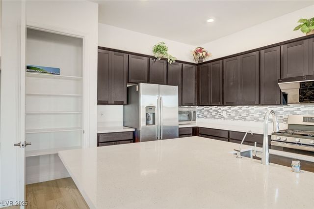 342 Lady Bird Avenue, Henderson, NV 89011