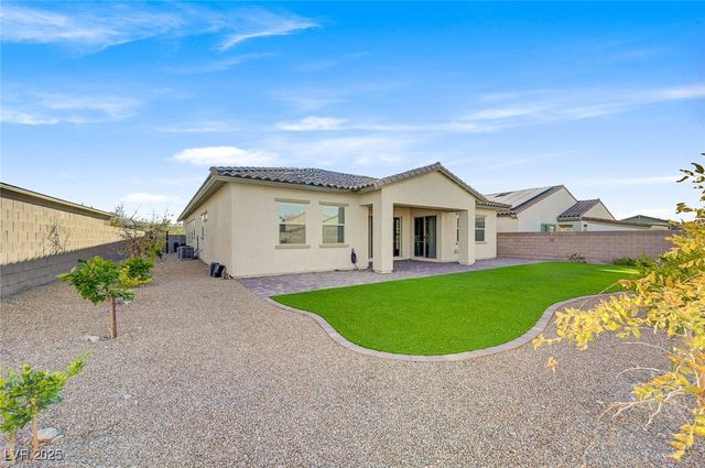 342 Lady Bird Avenue, Henderson, NV 89011