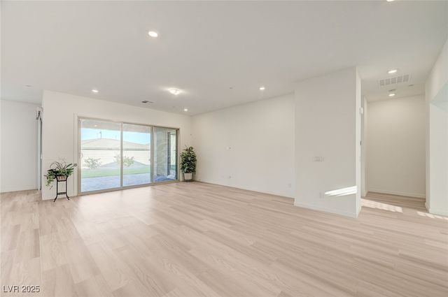 342 Lady Bird Avenue, Henderson, NV 89011