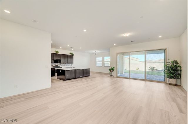 342 Lady Bird Avenue, Henderson, NV 89011