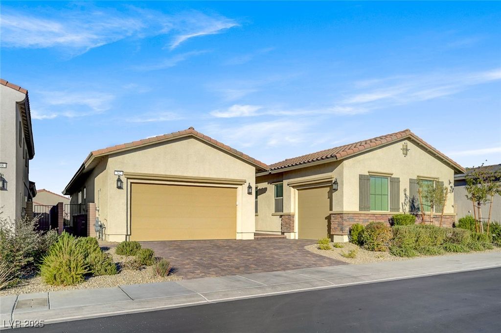 342 Lady Bird Avenue, Henderson, NV 89011
