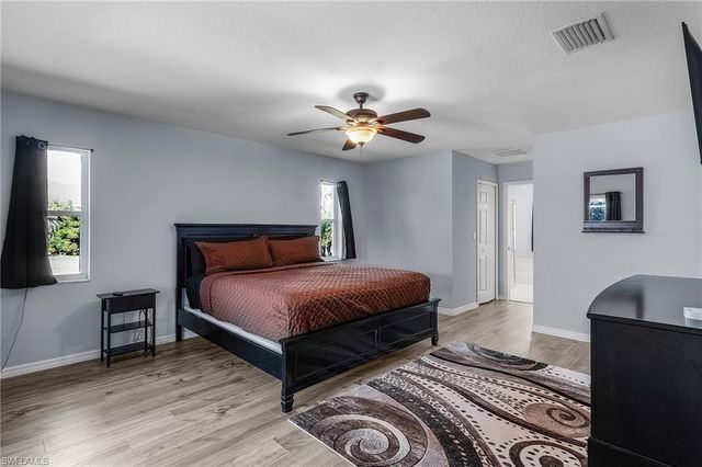 4004 Chiquita BLVD S, Cape Coral, FL 33914