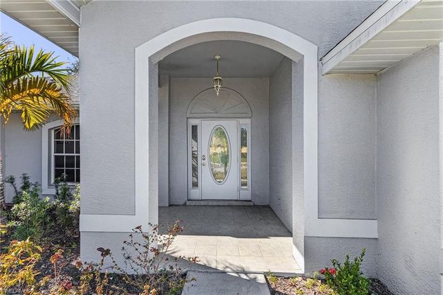 4004 Chiquita BLVD S, Cape Coral, FL 33914