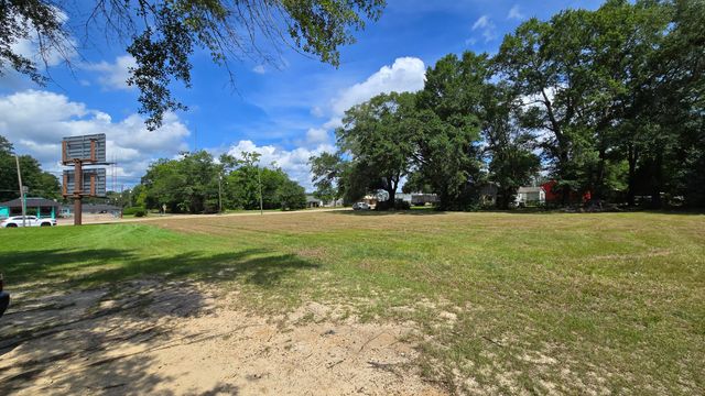 NORTH PINE STREET, Deridder, LA 70634