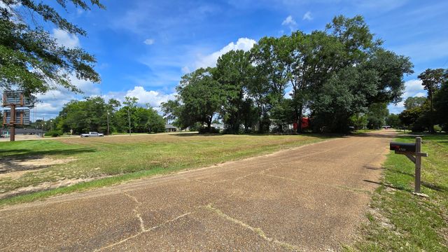 NORTH PINE STREET, Deridder, LA 70634