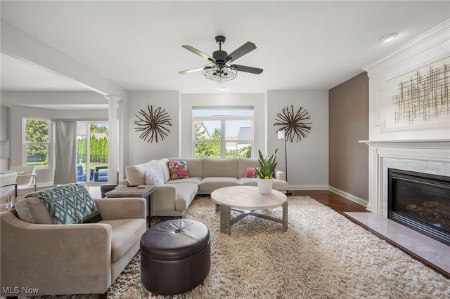 742 Brookside Circle, Avon Lake, OH 44012