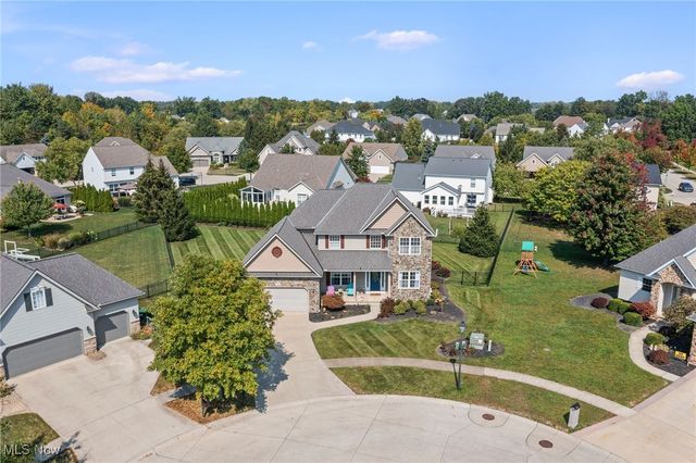 742 Brookside Circle, Avon Lake, OH 44012