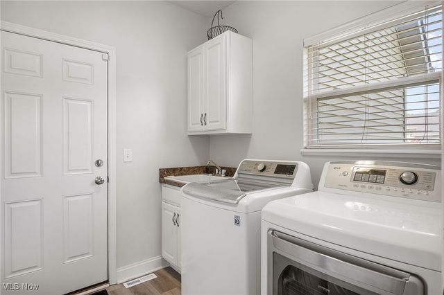 742 Brookside Circle, Avon Lake, OH 44012