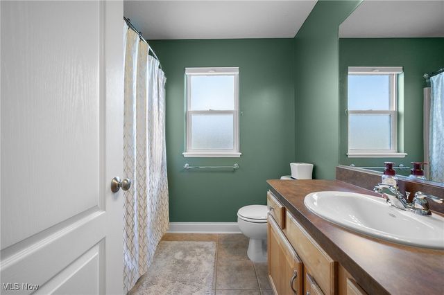 742 Brookside Circle, Avon Lake, OH 44012