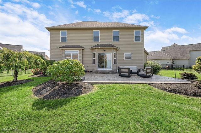 742 Brookside Circle, Avon Lake, OH 44012