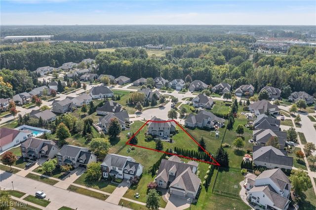 742 Brookside Circle, Avon Lake, OH 44012