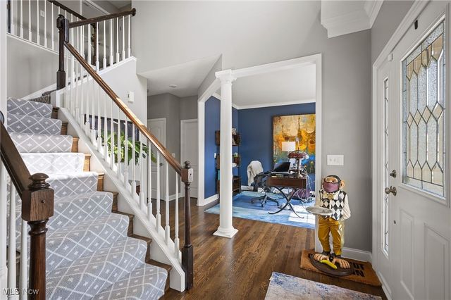 742 Brookside Circle, Avon Lake, OH 44012