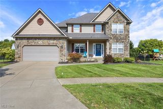 742 Brookside Circle, Avon Lake, OH 44012