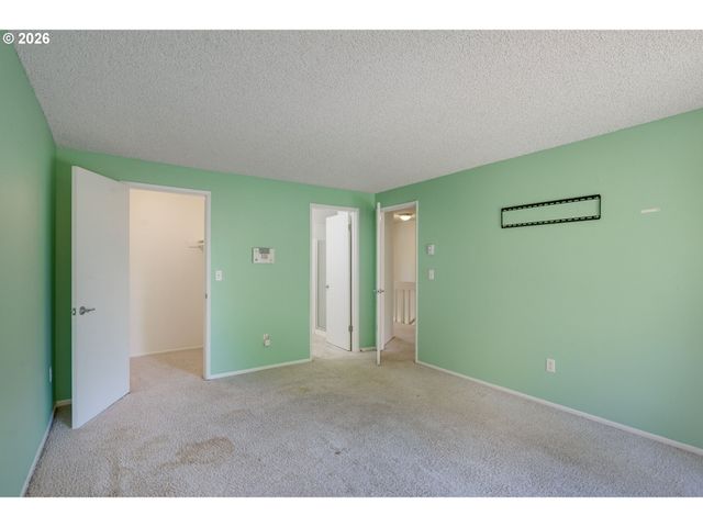 13600 Ne 18th St 26, Vancouver, WA 98684