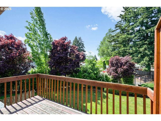 13600 Ne 18th St 26, Vancouver, WA 98684
