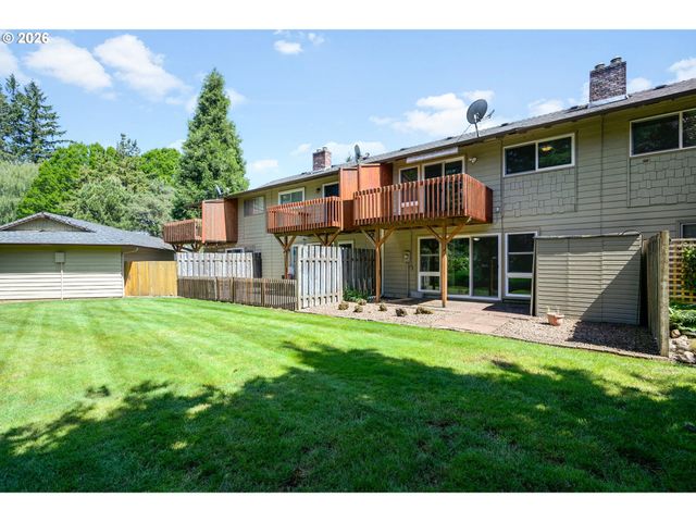 13600 Ne 18th St 26, Vancouver, WA 98684