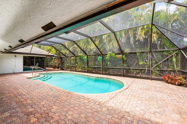 4382 White Cedar Lane, Delray Beach, FL 33445