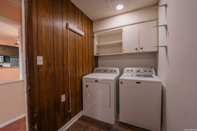 1002 RIVER OAK DR, Seguin, TX 78155