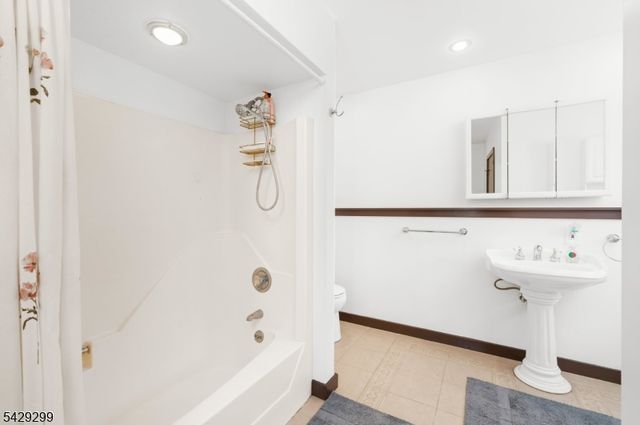 48 Van Lieus Rd, East Amwell Twp., NJ 08551