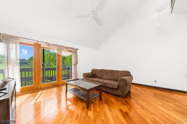 48 Van Lieus Rd, East Amwell Twp., NJ 08551