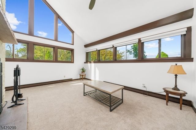 48 Van Lieus Rd, East Amwell Twp., NJ 08551