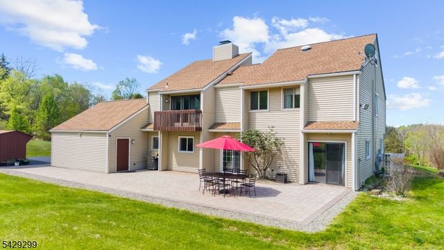 48 Van Lieus Rd, East Amwell Twp., NJ 08551