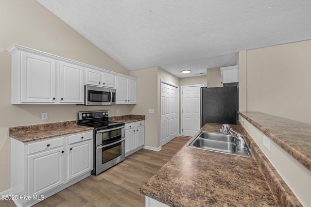 111 Butternut Circle, Jacksonville, NC 28546