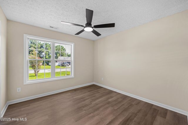 111 Butternut Circle, Jacksonville, NC 28546