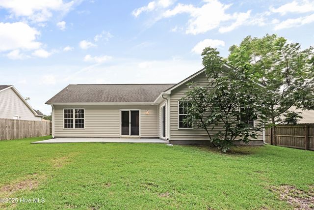 111 Butternut Circle, Jacksonville, NC 28546