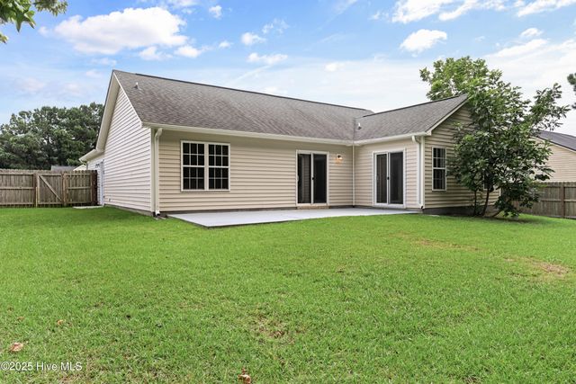 111 Butternut Circle, Jacksonville, NC 28546