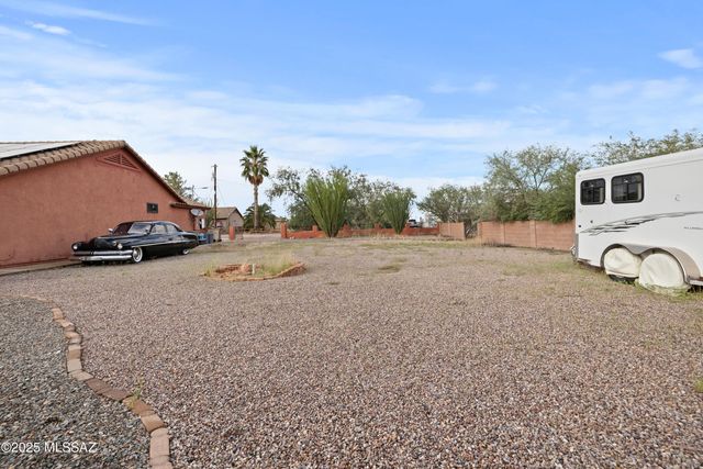 1692 Camino Barrera, Rio Rico, AZ 85648